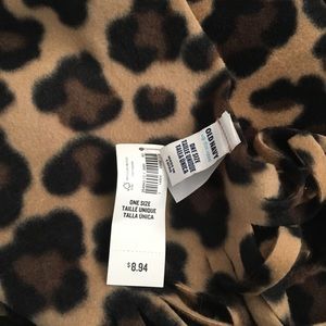 Old Navy Fleece Cheetah Print Scarf